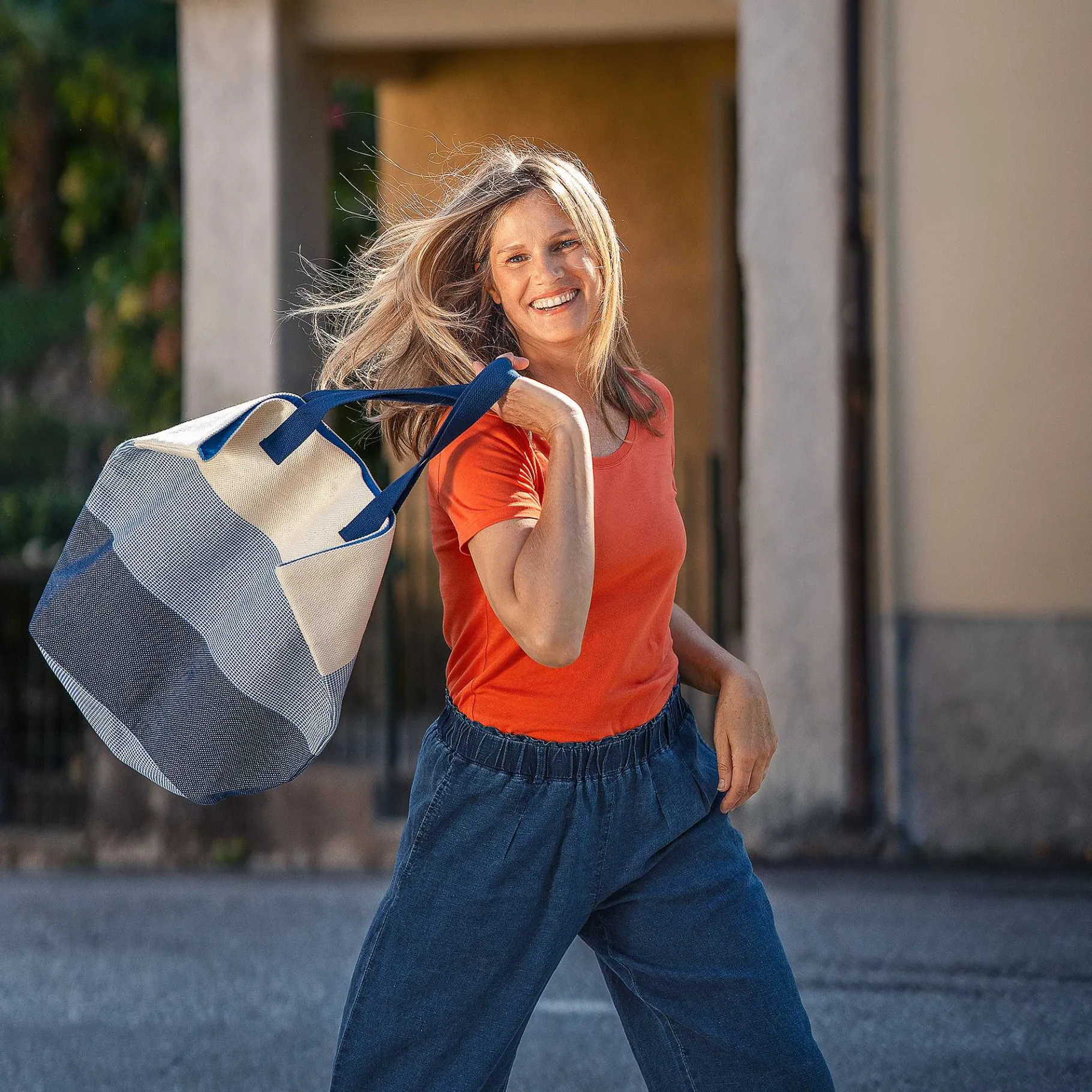 LIVING CRAFTS Oman | Klant Tinten Van Denim Shop