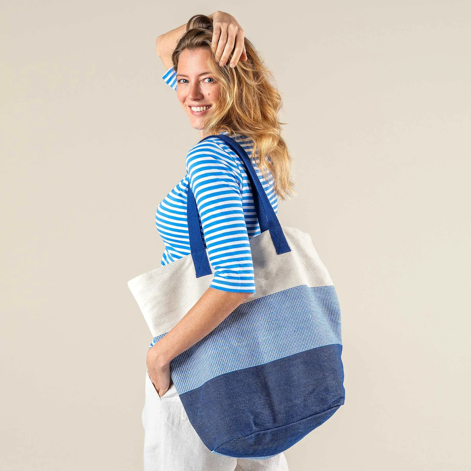 LIVING CRAFTS Oman | Klant Tinten Van Denim Shop