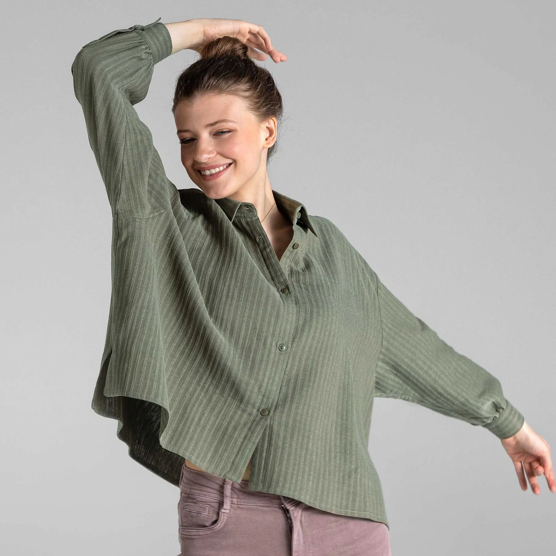LIVING CRAFTS Waargebeurd Verhaal Beline | Seersucker-Blouse Khaki Outlet